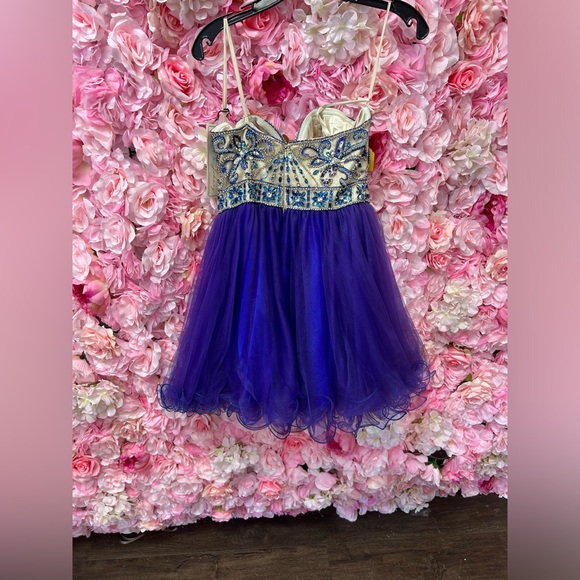 Dave & Johnny 2488 size 6 strapless Sapphire Short Dress - Picture 4 of 4